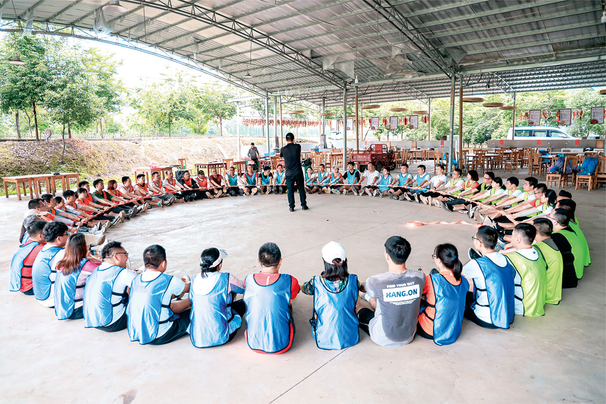 凝聚青春力量，奮斗最美時(shí)光——力量，力量，團(tuán)隊(duì)力量